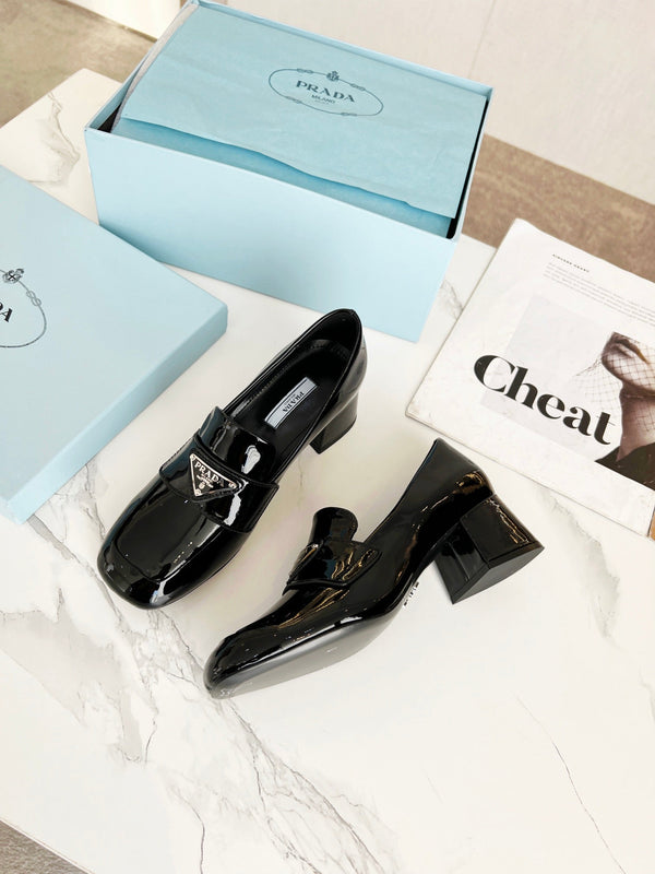 Prad 26S 5.5cm Block Heel Loafers Black Patent Leather 147124