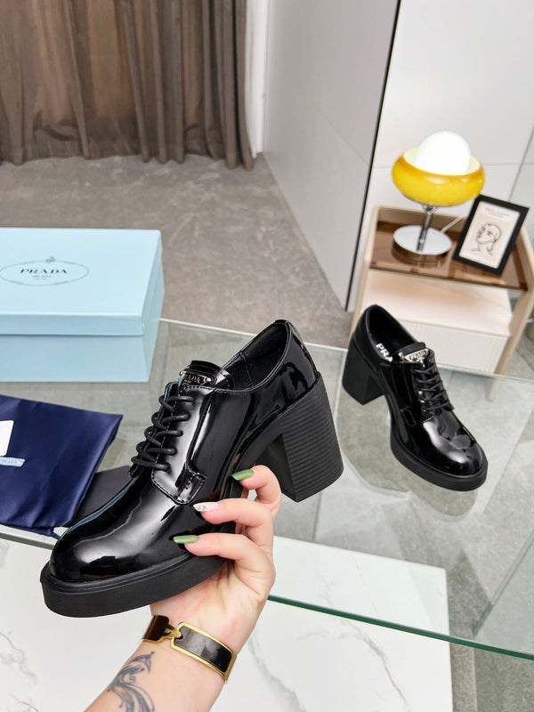 Prad 26S 8cm Lace-Up Block Heel Oxfords Black Patent Leather 147122