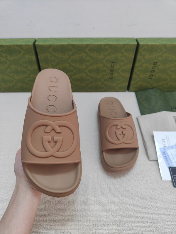 GG Lide Sandal With Interlocking Brown Rubber 788127