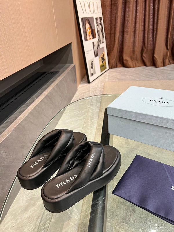 Prad 26s Platform Thong Sandals Black Leather 140404