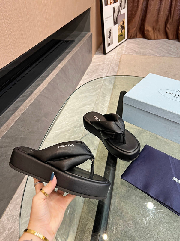 Prad 26s Platform Thong Sandals Black Leather 140404