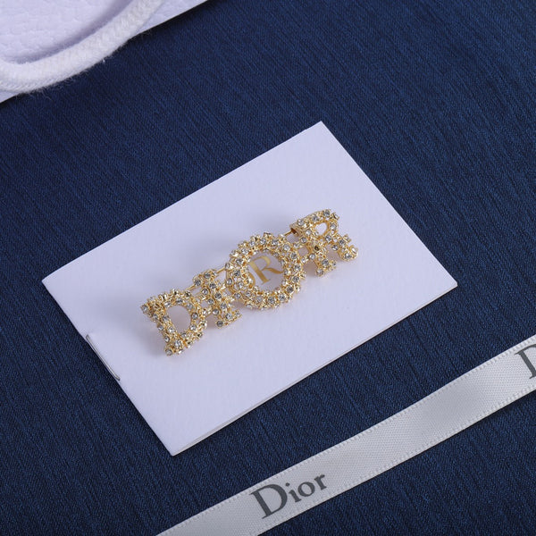 CD Brooch 176405