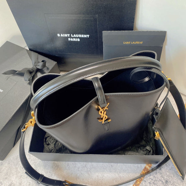 le 37 20cm black shiny calfskin
