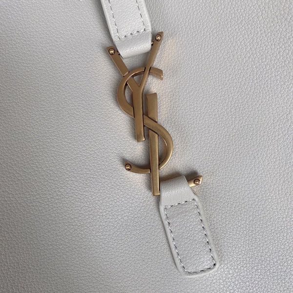 le 5a7 large 30cm white calfskin