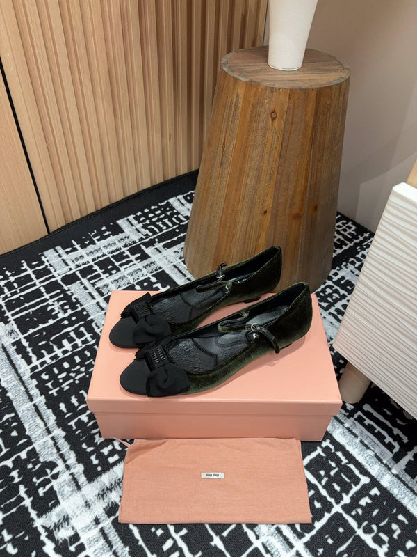 Miu Mary Jane  Dark Green And Black Velvet