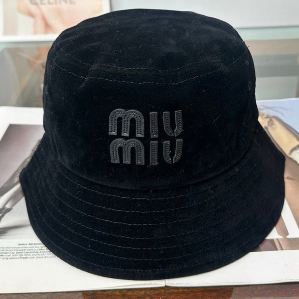 Miu Velvet Bucket Hat 497162