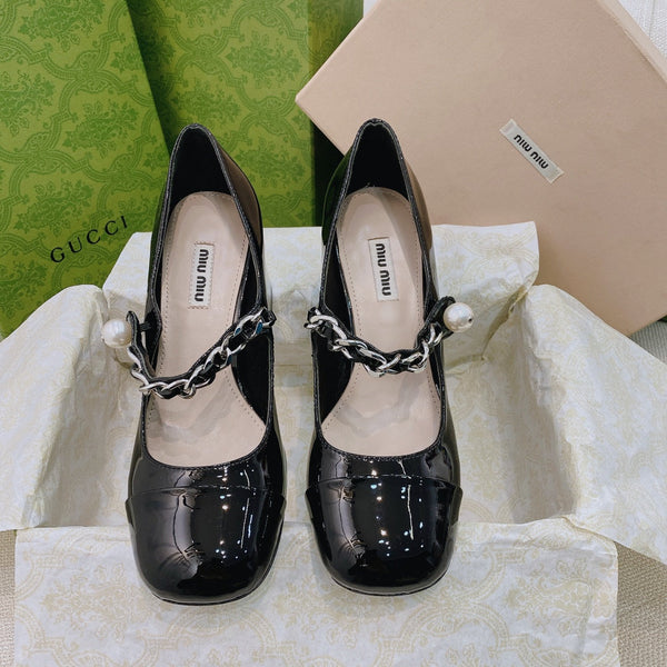 Miu 2026 Pearl Chain Buckle Pumps Black Patent Leather 155484