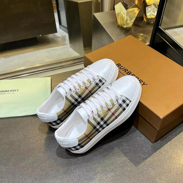 Burberry Vintage Low-Top Sneakers Canvas Leather