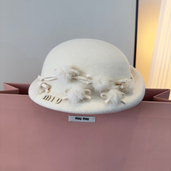 Miu Cashmere Bucket Hat 477664