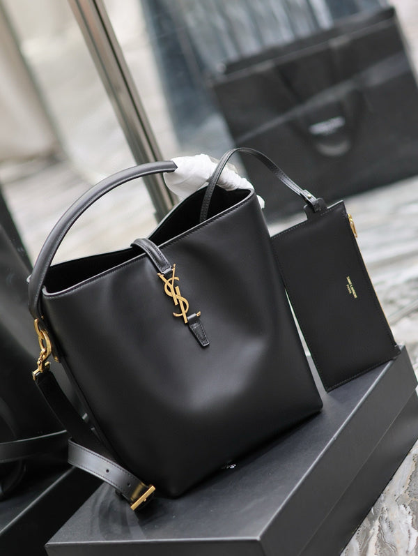 le 37 26cm black calfskin gold hardware