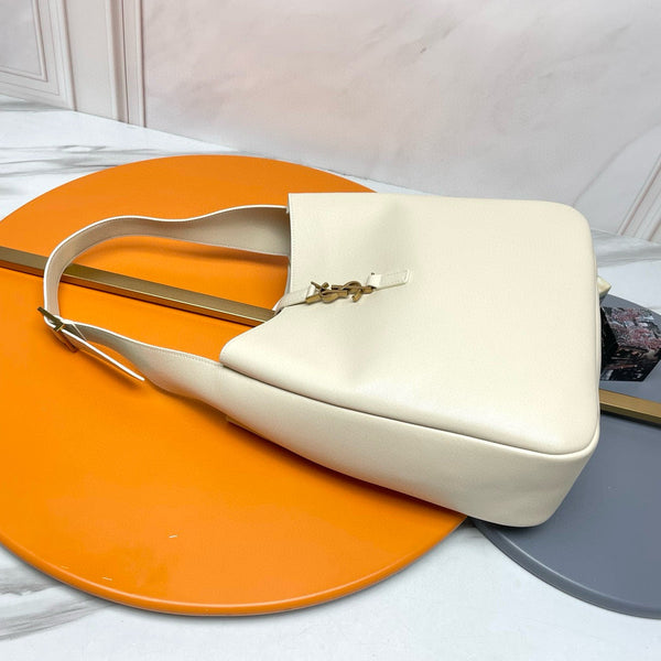 Le 5 a 7 Supple Large hobo bag in ivory leather ghw
