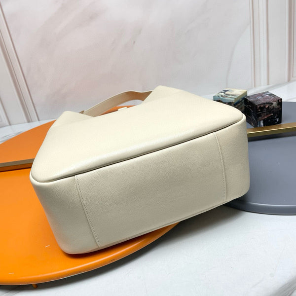 Le 5 a 7 Supple Large hobo bag in ivory leather ghw