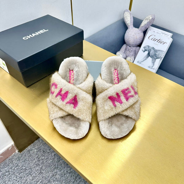 CC Cross Strap Slides Logo Faux Fur 139990