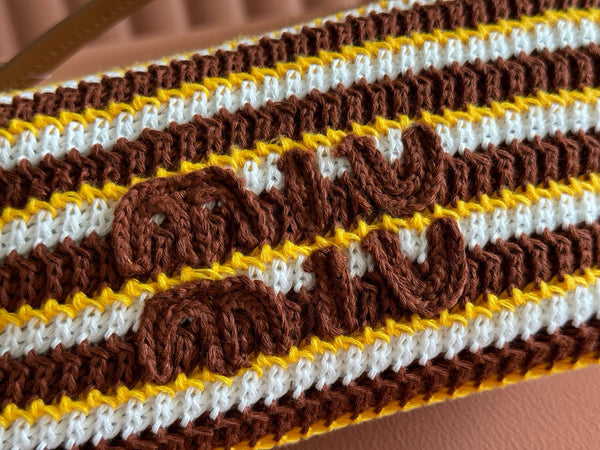 Miu Crochet Pouch Brown White Cream Cotton