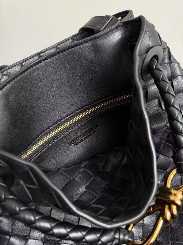 BV Andiamo Small Bucket Bag Black 30cm Lambskin 855757
