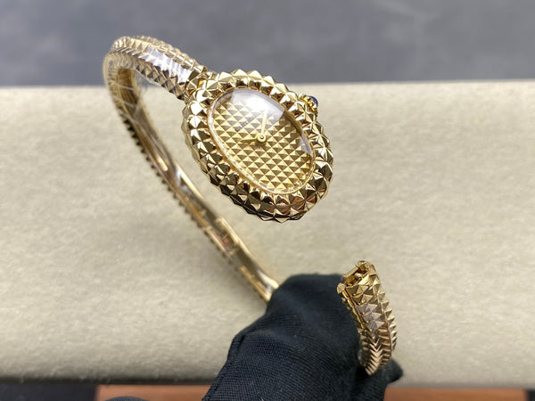 Cartier Baignoire Watch 18.5MM Gold Clous de Paris