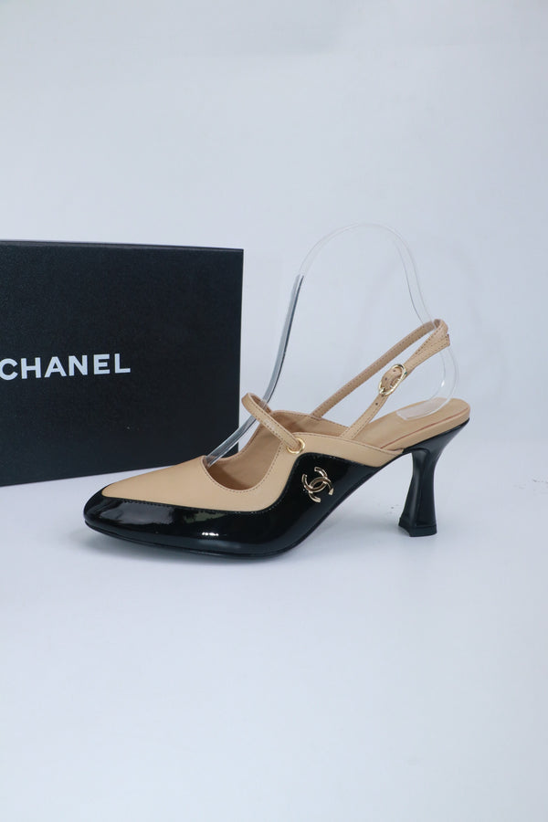 CC 26 Two-Tone Slingbacks 7cm Black Beige Glossy Leather and Matte Cowhide