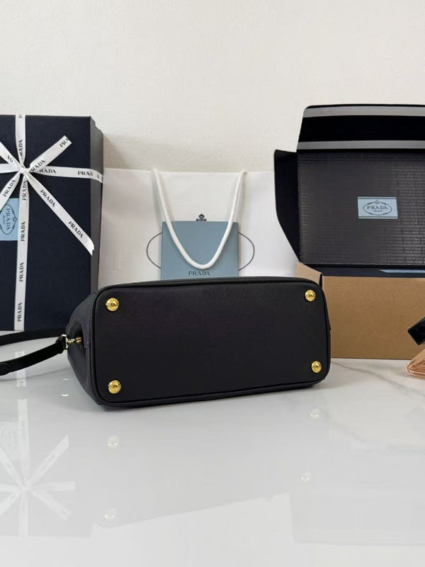 Prad 26S Galleria Bag 28cm Black Saffiano Leather