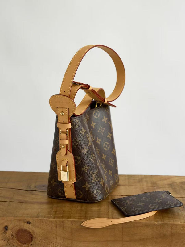 LV All In BB Bucket Bag 18cm Monogram Coated Cowhide