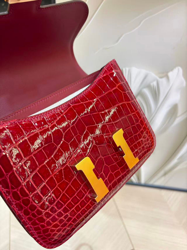 HM Constance Bag 18cm Crocodile Red Patent Leather (15 days production))