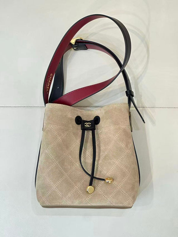 CC 26FW Bucket Bag 19cm Dark Beige Suede Calfskin