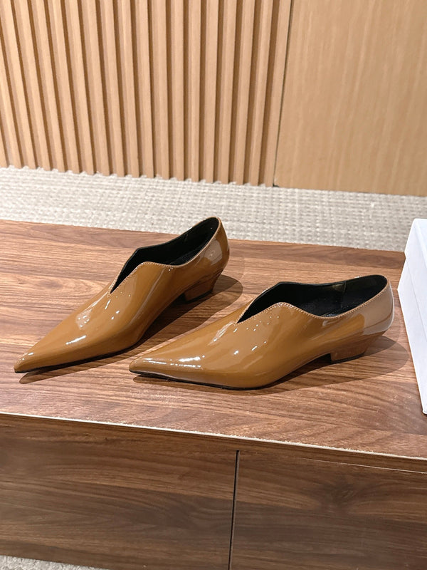 YSL 26FW V-Cut Pointed-Toe Loafers Low Block Heel Patent Leather 204234