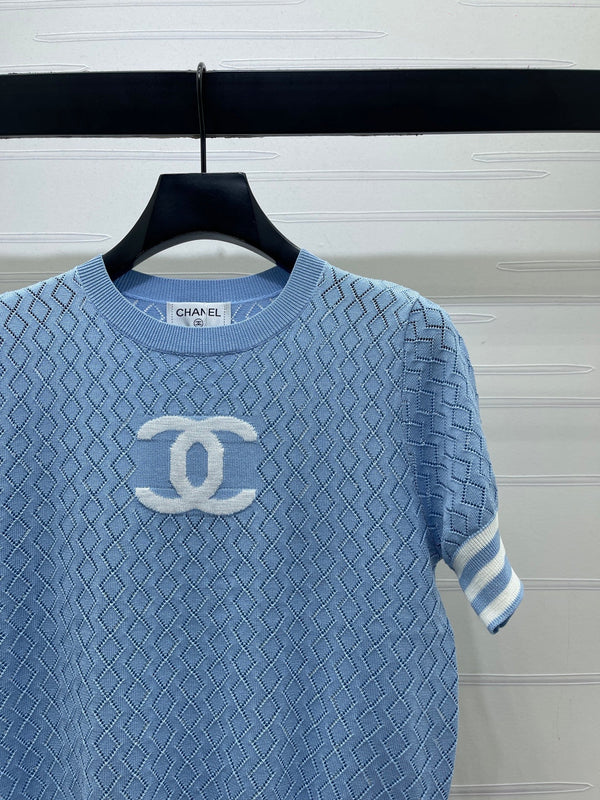 CC 26 Crew Neck Knit Short-Sleeve T-Shirt in Silk