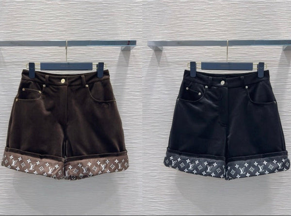LV 26FW Velvet Shorts Vintage Casual Polyester 436415