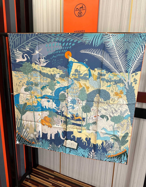 HM 26s Scarf  90x90cm Twill Silk 550747