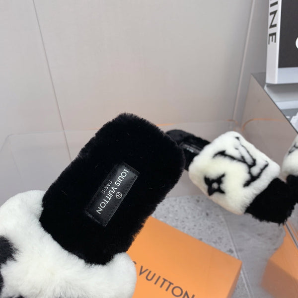 LV 26S Mink Pool Pillow Comfort Flat Genuine Wool 159124