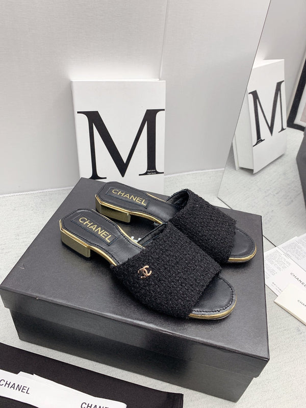 CC Slide Sandals Gold-Tone Logo Tweed  161724