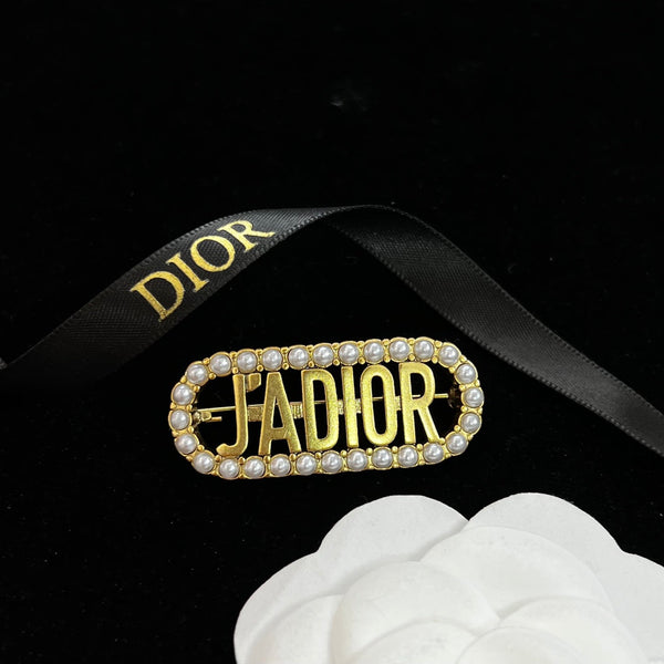 CD Brooch 12