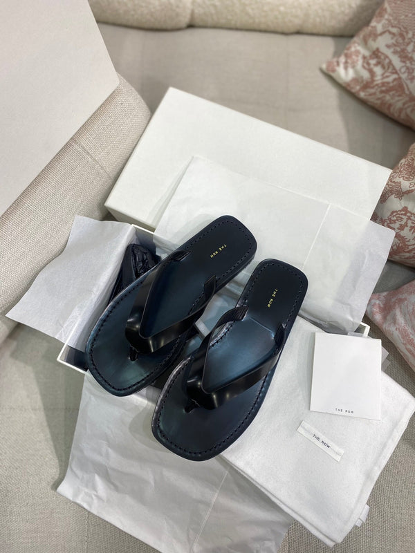 TR 26S Flip Flop Sandals Square-Toe 156150
