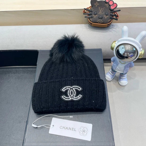 CC Knitted Hat With Pom-pom 437120
