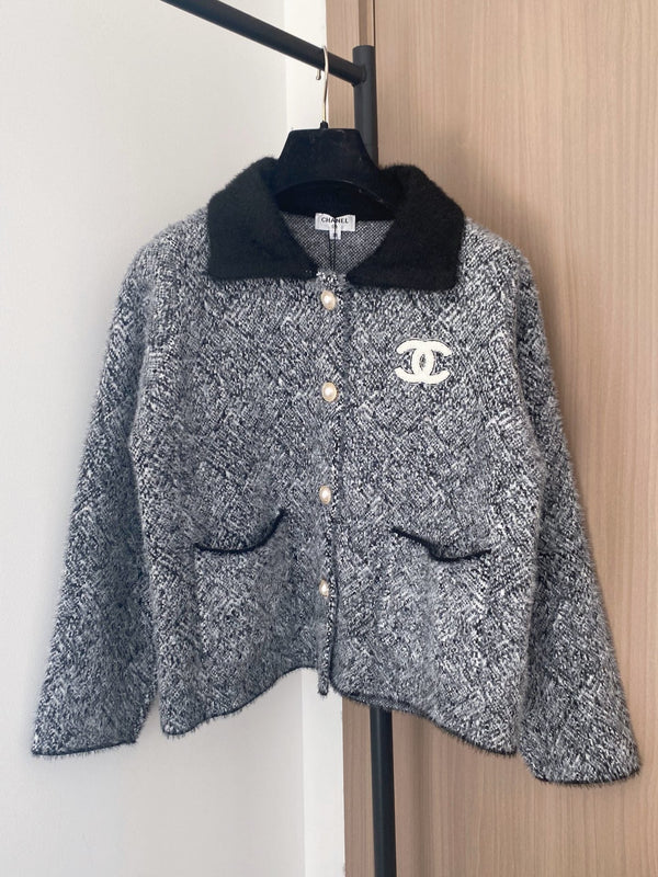 Chanel 2025 Two-tone Cardigan Beige and Gray Polyester Wool