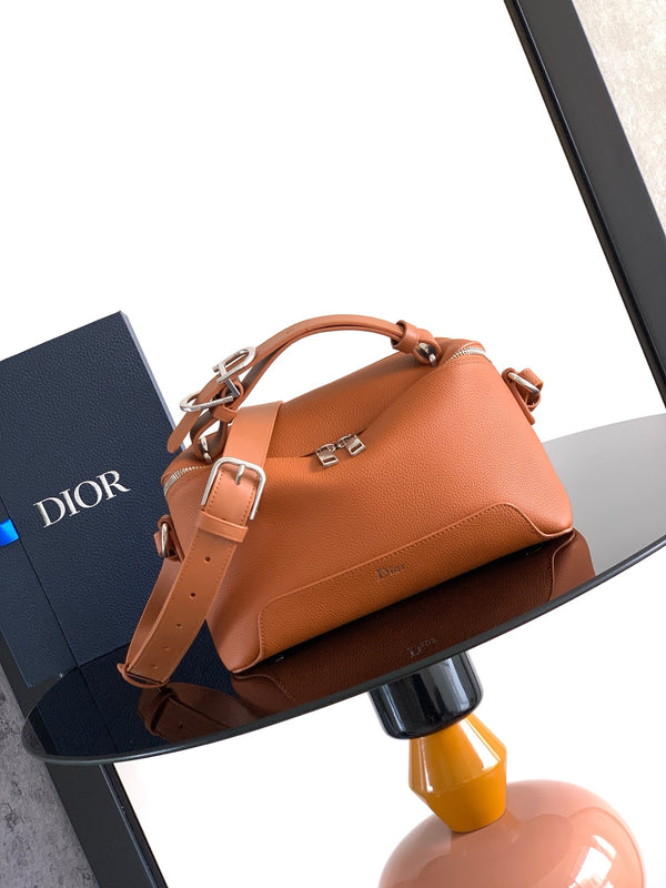 CD 2026 Archie Zipped Bag with Strap 28cm Grained Calfskin 386302