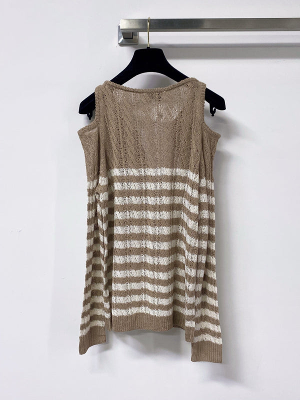 CC Cold-Shoulder Knit Top Enamel Logo Button Wool 799793