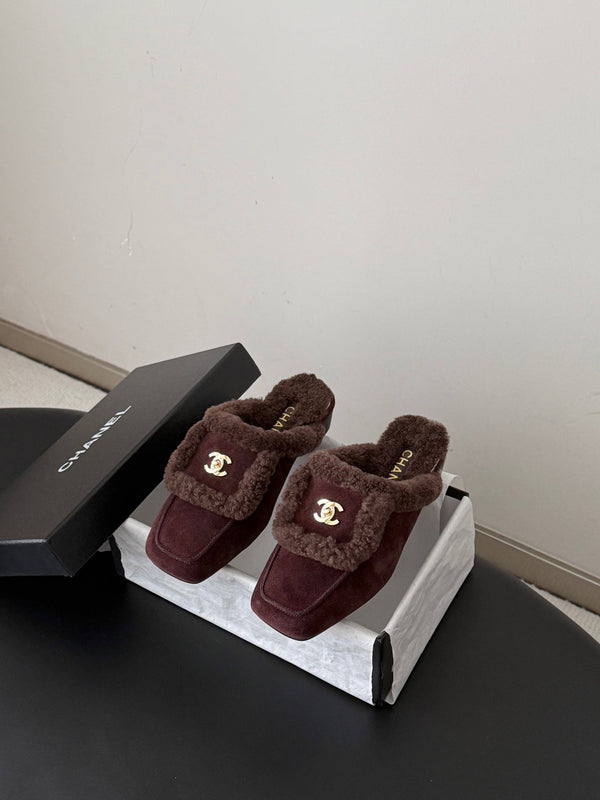 CC 26S Shearling Trim Mules Burgundy Gold Suede 127801