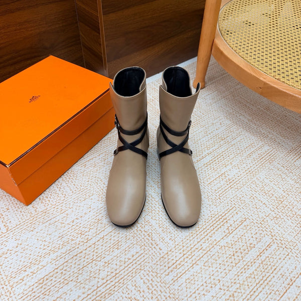 HM 26FW Nancy Ankle Boots Wraparound Strap Buckles Leather 186292