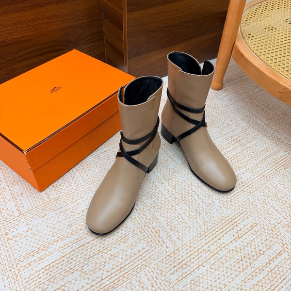 HM 26FW Nancy Ankle Boots Wraparound Strap Buckles Leather 186292