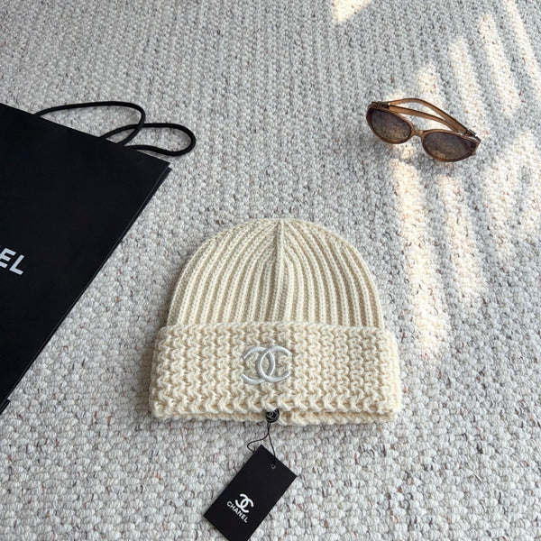 CC 26FW Knit Beanie Double C Logo 517954
