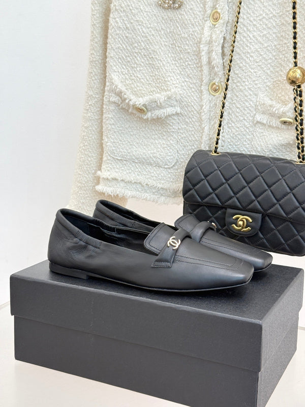 CC FW26 Loafers Flat Leather 188223