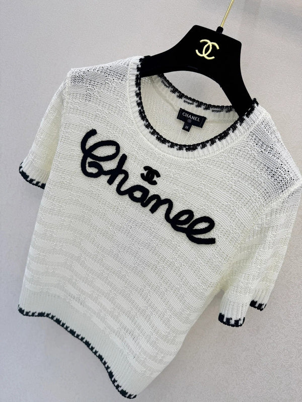 Chanel 2026 Embroidery Logo Short-sleeved Shirt White Black Wool 364270
