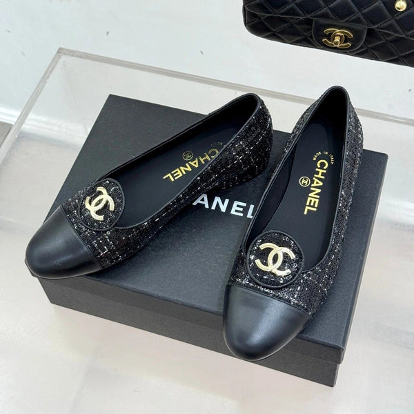 CC 2026 Loafers Sequined Fabric Sheepskin Gold Logo