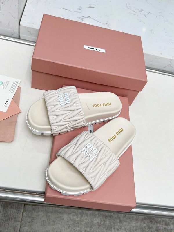 Miu 2026 Embroidered Slipper Sheepskin 935601