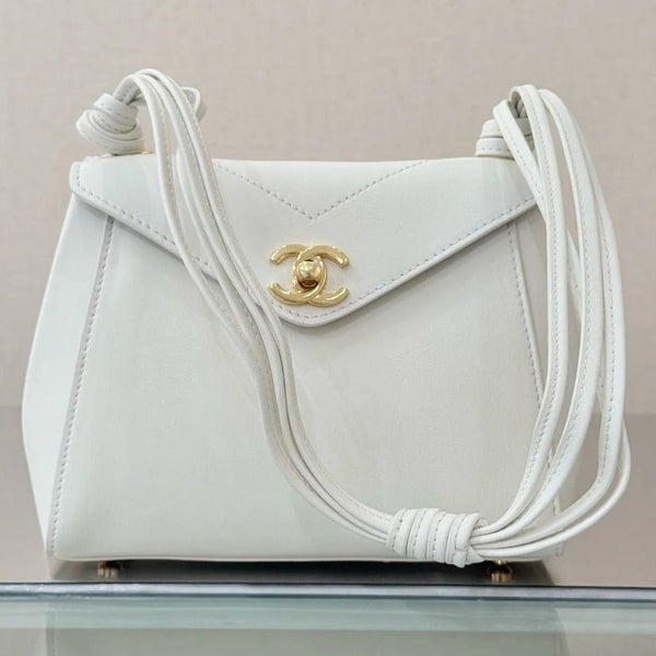 CC 2026 Envelope Bag 22cm Sheepskin