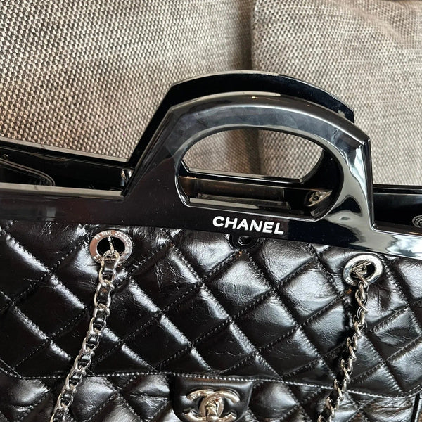 CC 2026 Delivery Tote Bag 30cm Black Glossy Calfskin