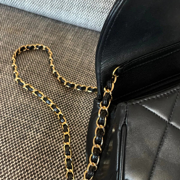 CC 2026 Vintage Coco Matelasse Flap Bag With Chain 22cm Black Calfskin