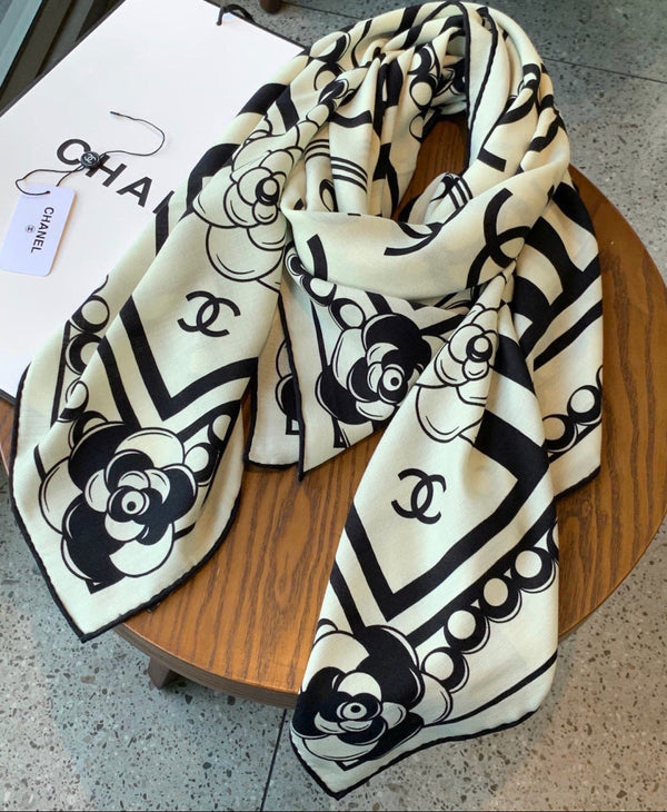 CC 26s Scarf 140 In Cashmere Silk 306114