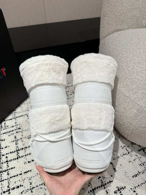 Moon Boot Icon Faux Fur Boots White Shearing 541979